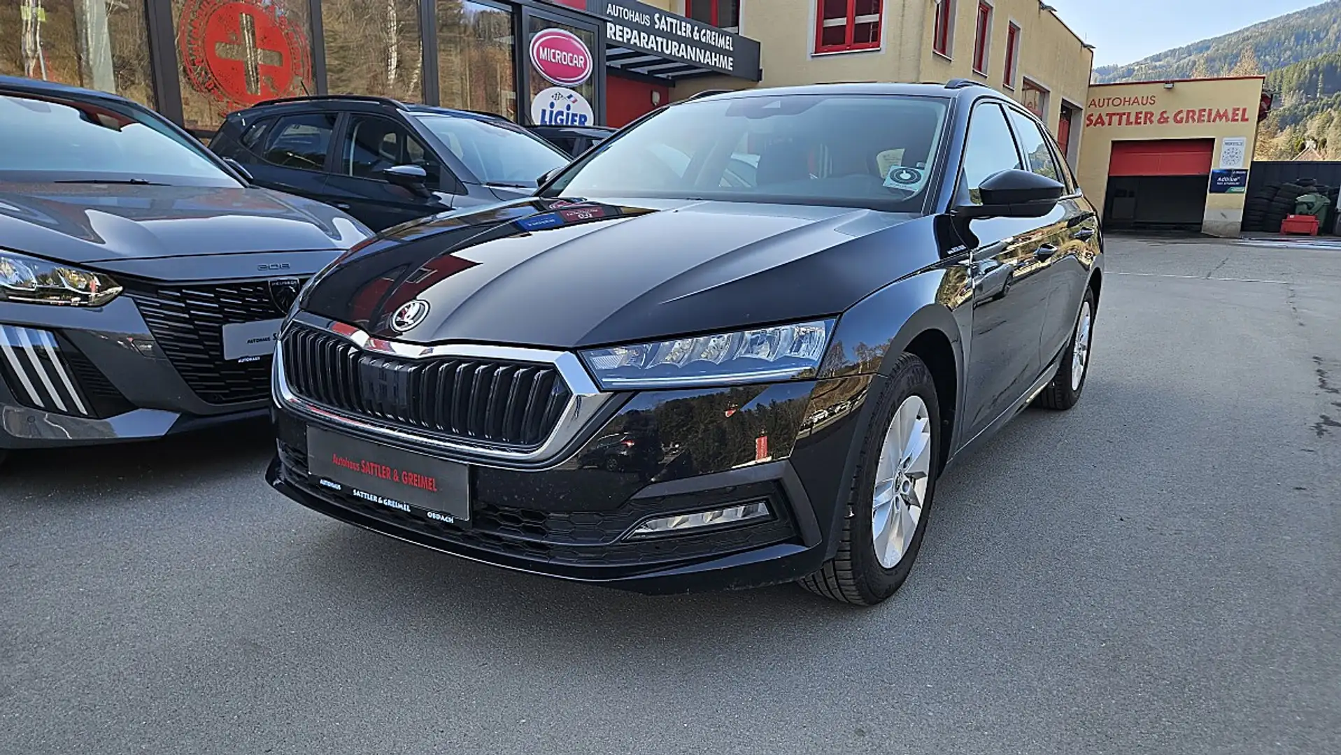 Skoda Octavia 2,0 TDI Ambition Schwarz - 2