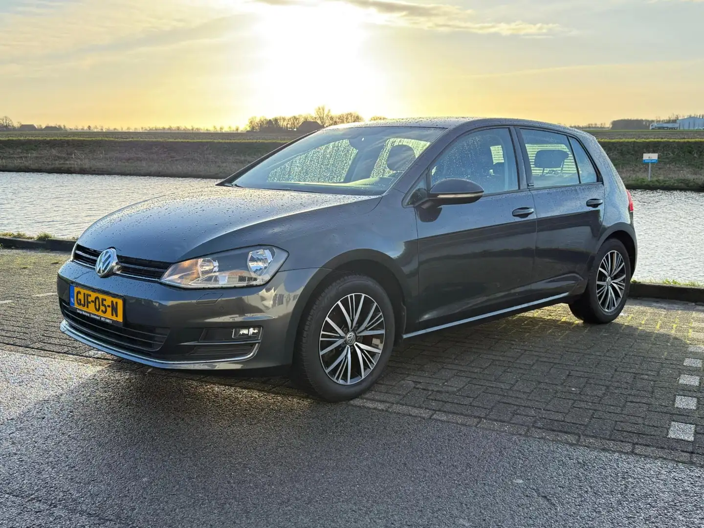 Volkswagen Golf 1.4 TSI ACT DSG Allstar ed. / Carplay / stoelverwa Grijs - 2