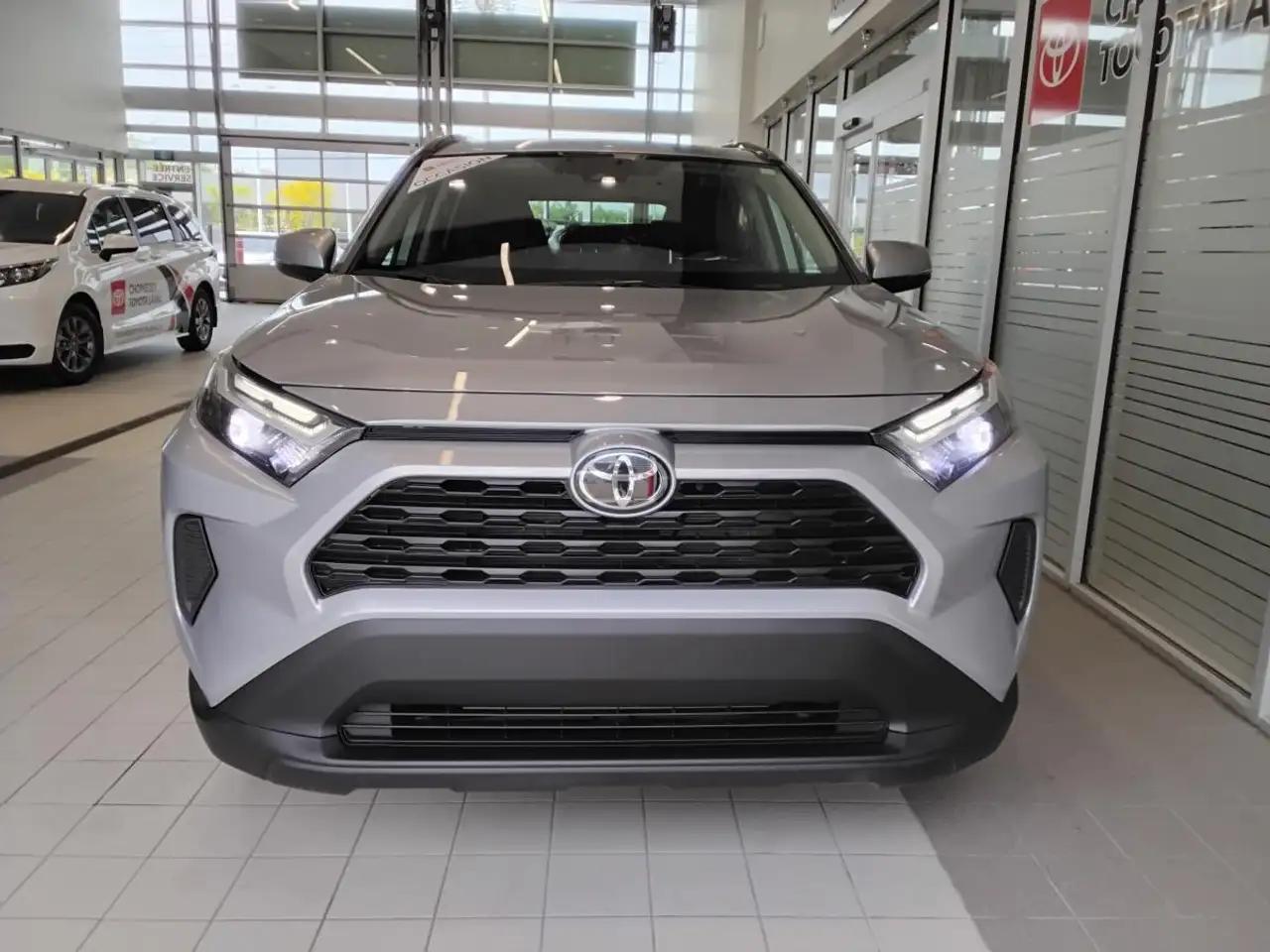 Toyota RAV 4 снимка Toyota RAV 4