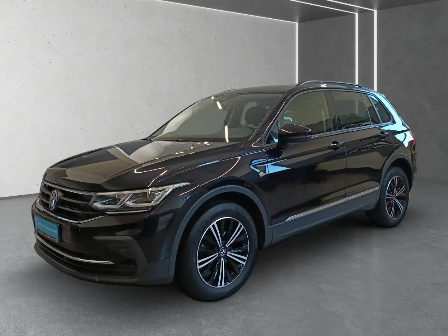 Volkswagen Tiguan 2.0 TDI Life 4M DSG StdHz*Pano*Matrix*HUD Nero - 2