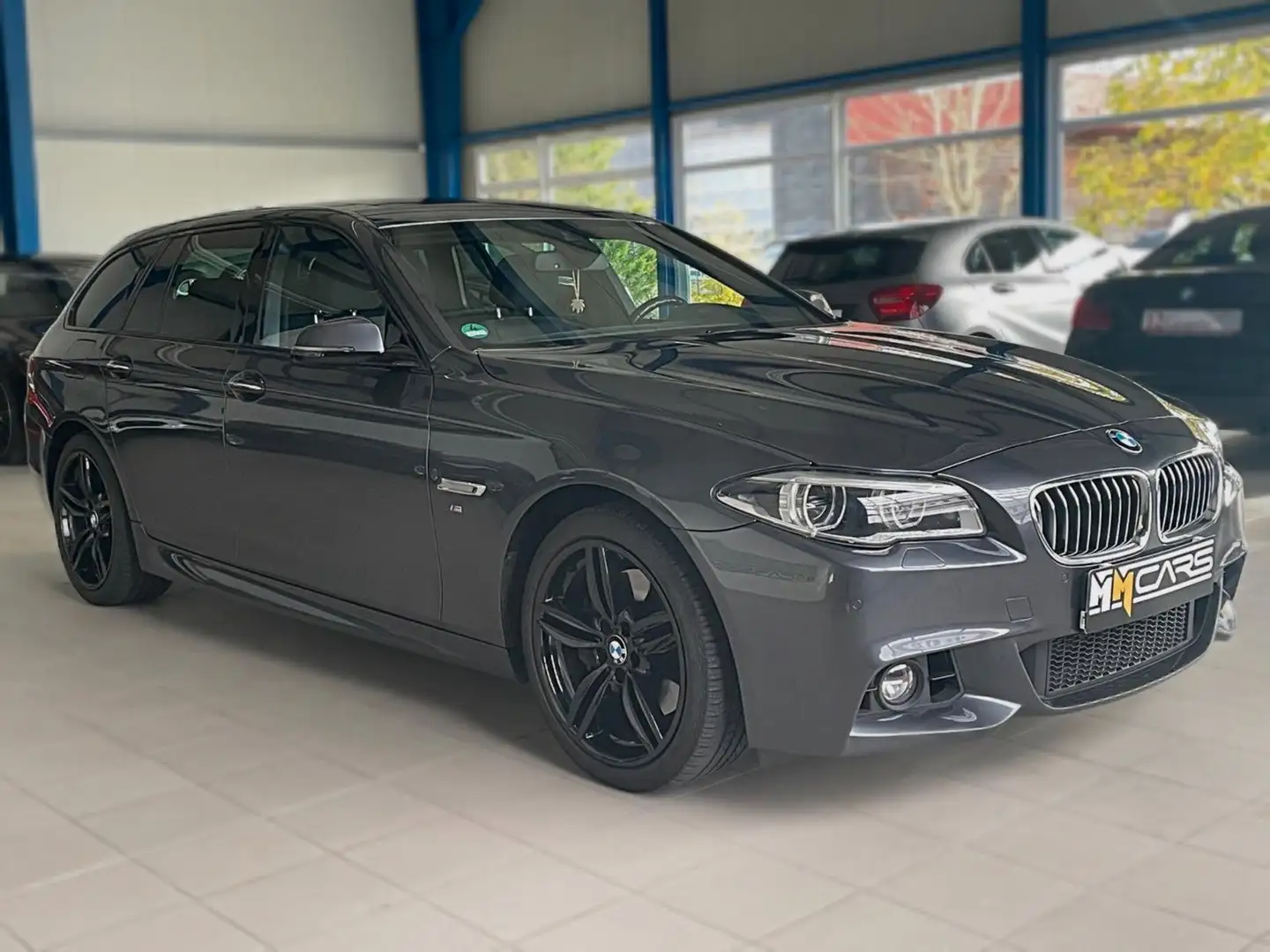 BMW 535 dT xDrive M Sport adaptive LED Panorama Gris - 1