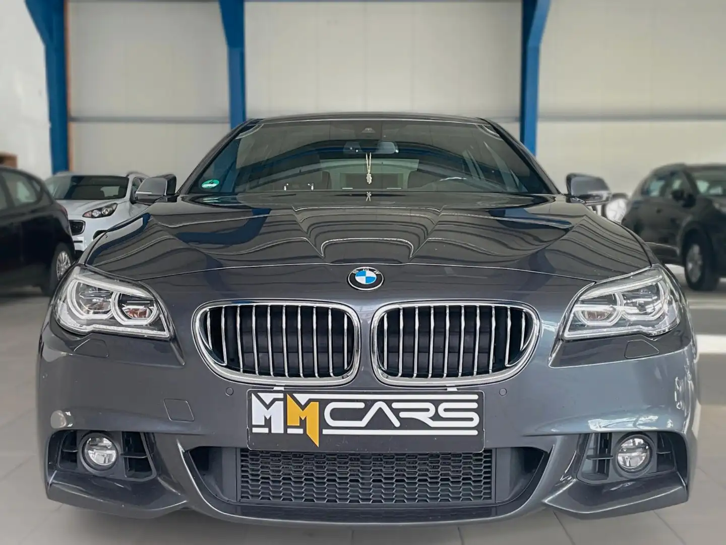 BMW 535 dT xDrive M Sport adaptive LED Panorama Gris - 2