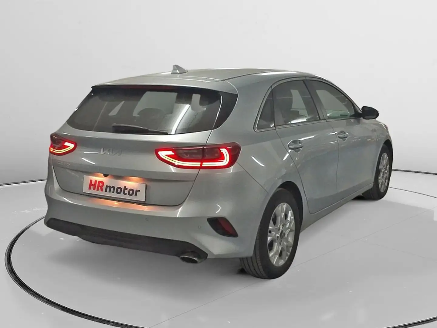 Kia Pride Drive Grau - 2