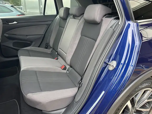 Volkswagen Golf view 14