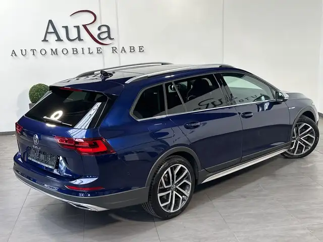 Volkswagen Golf view 5