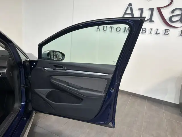 Volkswagen Golf view 7