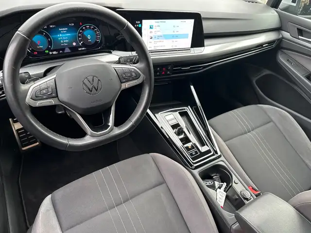 Volkswagen Golf view 11