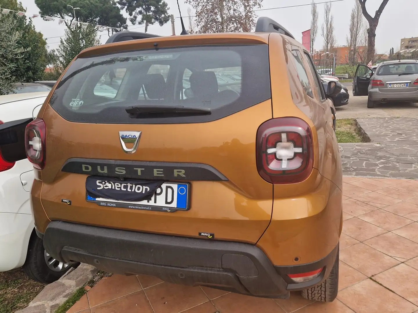 Dacia Duster 1.5 dci Essential 4x2 NAVIGATORE LED EURO 6D Bronz - 1