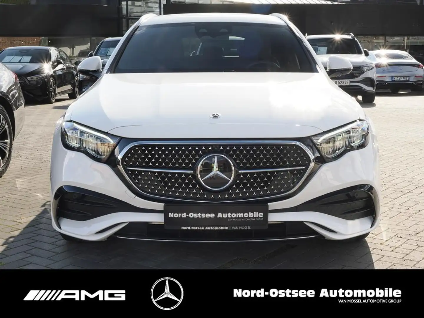Mercedes-Benz E 300 e T AMG ADV. BURMESTER 4D REMOTE PARK HUD Blanc - 2