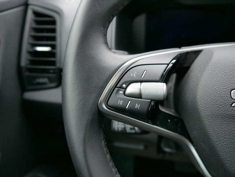 Skoda Karoq Selection 1.5 TSI DSG*ACC*PDC*KAMERA*TEMPOMAT*L... — photo 12