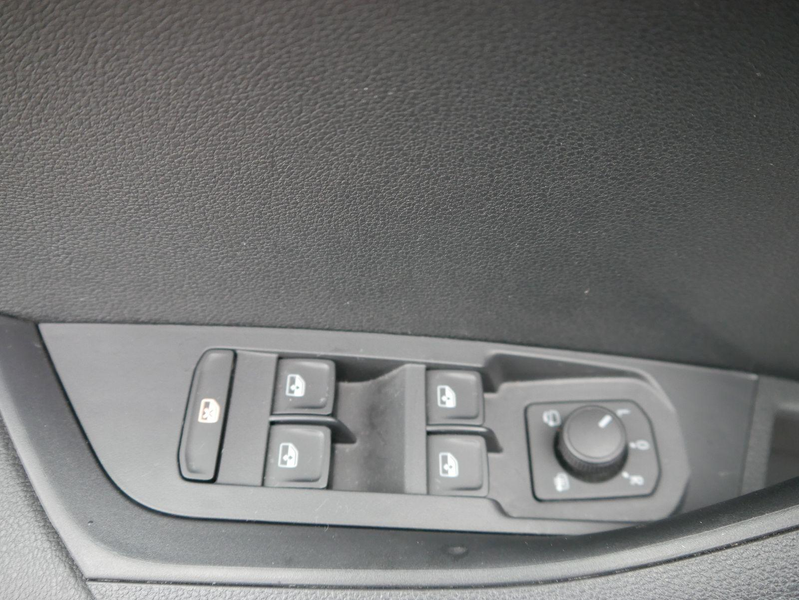 Skoda Karoq Selection 1.5 TSI DSG*ACC*PDC*KAMERA*TEMPOMAT*L... — photo 9