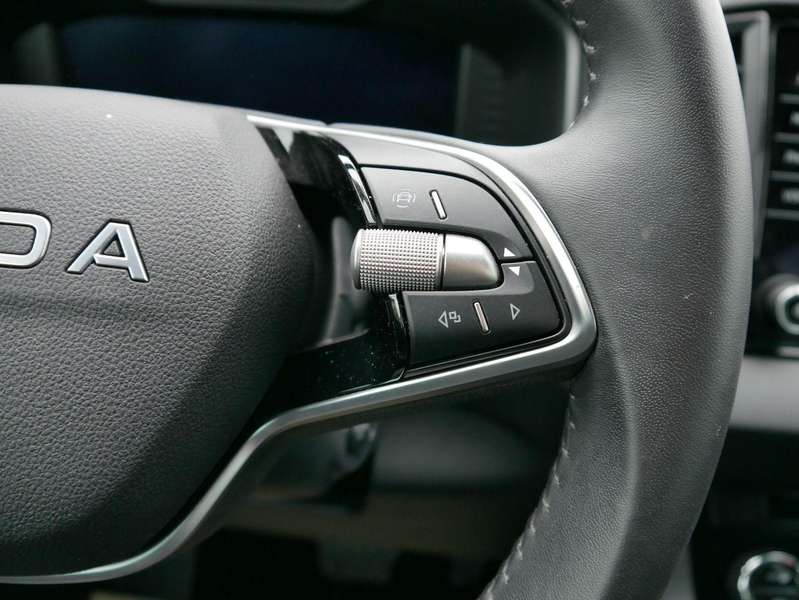 Skoda Karoq Selection 1.5 TSI DSG*ACC*PDC*KAMERA*TEMPOMAT*L... — photo 13