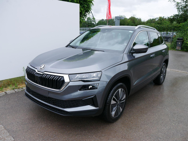 Skoda Karoq Selection 1.5 TSI DSG*ACC*PDC*KAMERA*TEMPOMAT*L...