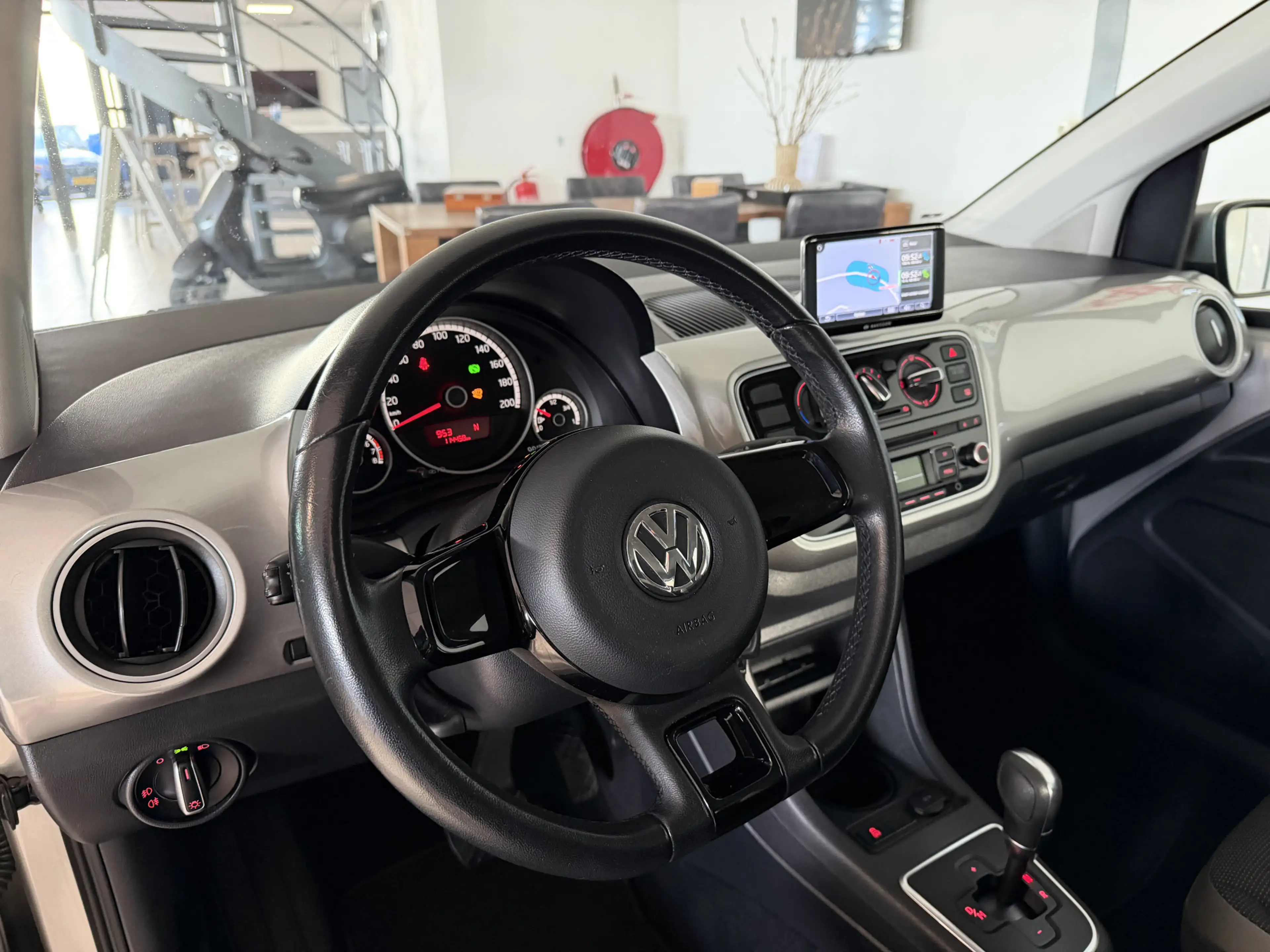 Volkswagen up! 1.0 high up! 5 DRS Automaat Airco / navigatie — photo 11