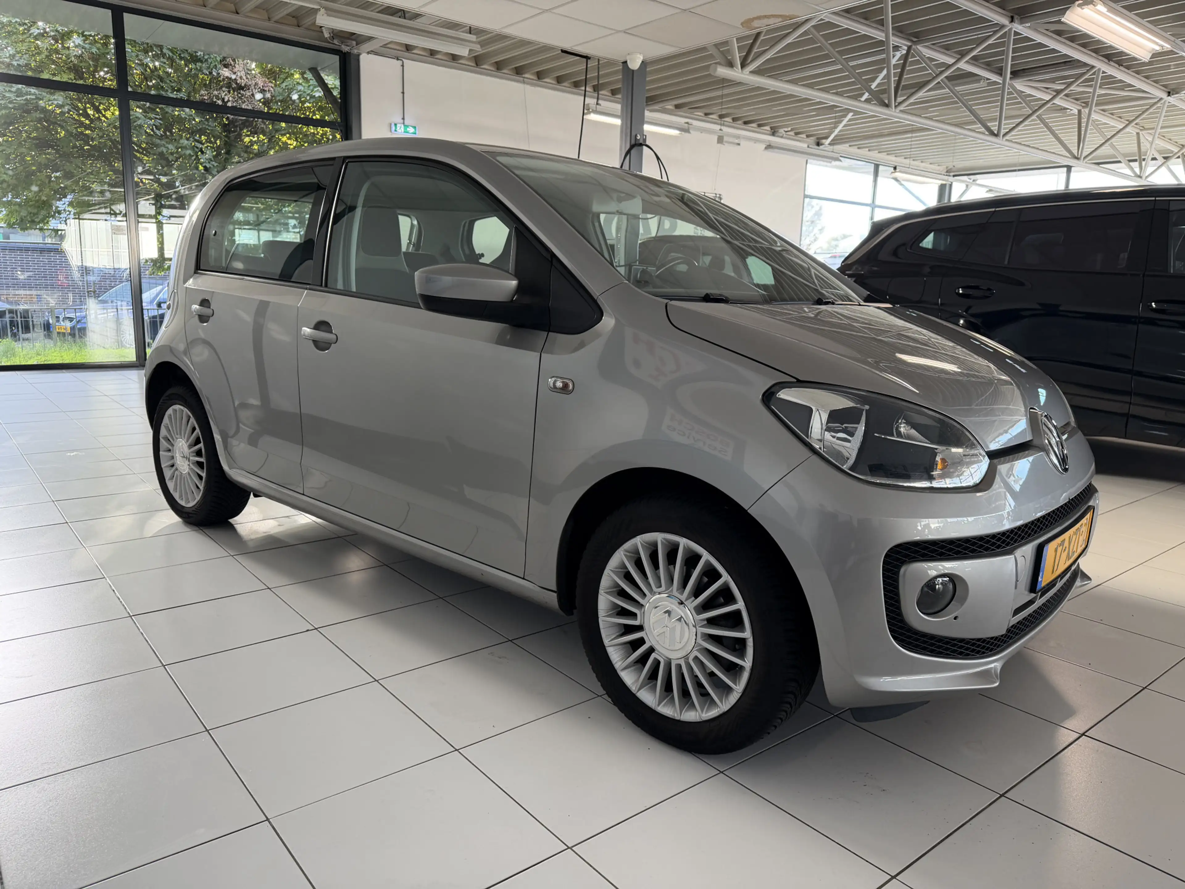Volkswagen up! 1.0 high up! 5 DRS Automaat Airco / navigatie — photo 5