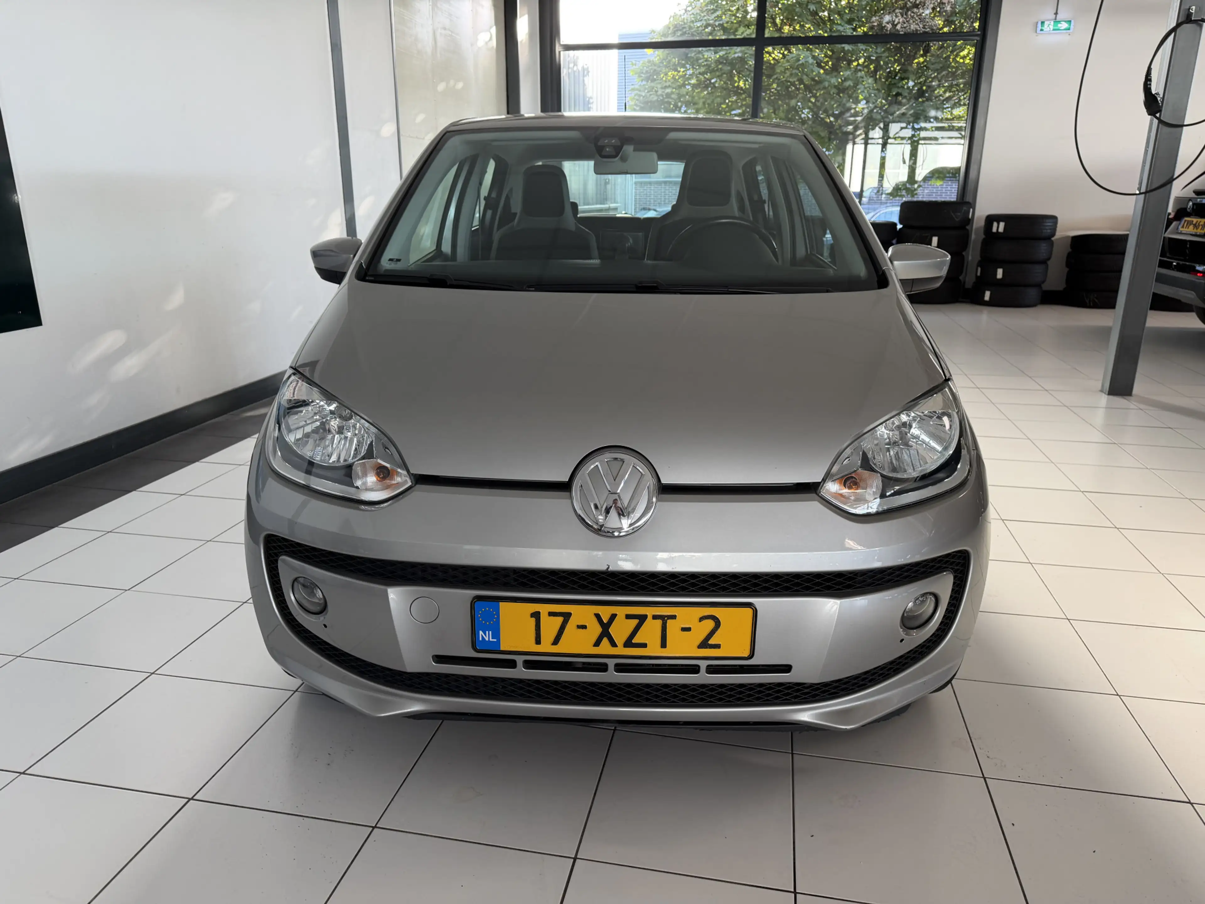 Volkswagen up! 1.0 high up! 5 DRS Automaat Airco / navigatie — photo 7