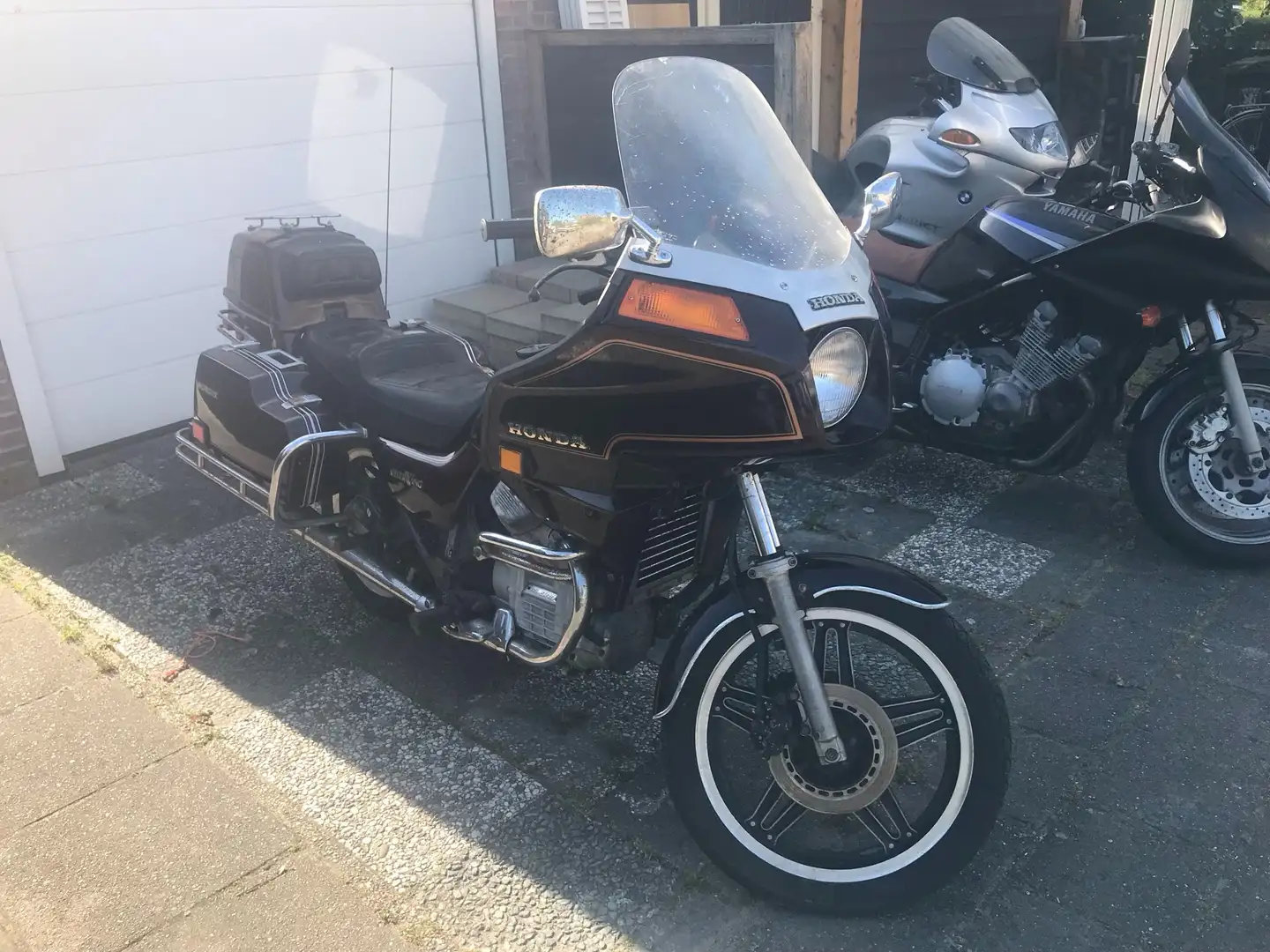 Honda Silver Wing GL500D Rouge - 1