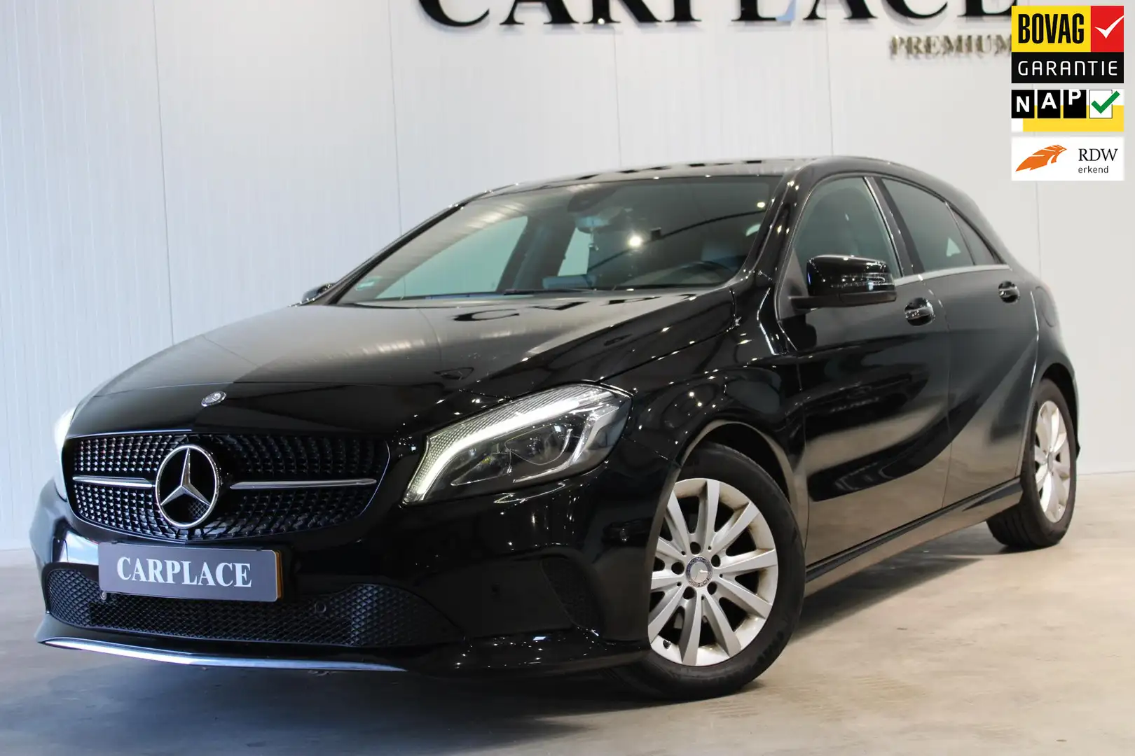 Mercedes-Benz A 180 d Lease Edition Plus Zwart - 1