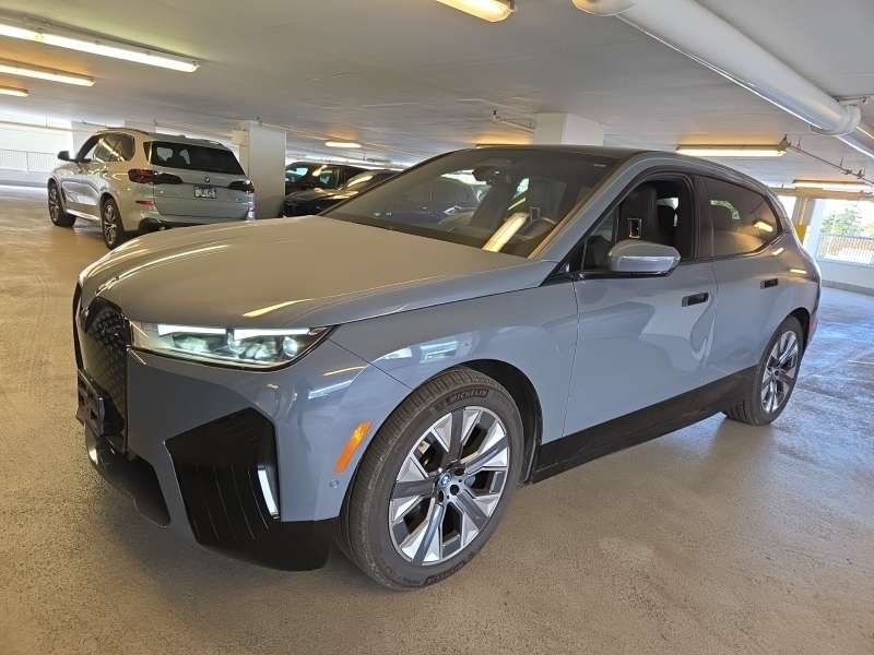 2023 BMW iX