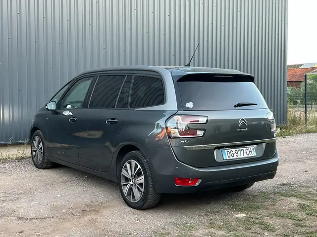 Citroen Grand C4 Picasso view 2