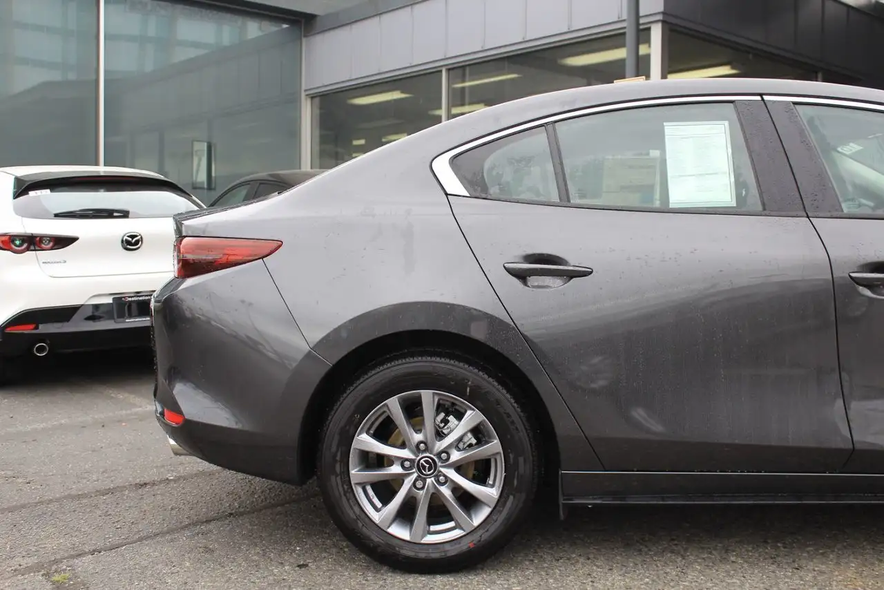 Mazda 3 снимка Mazda 3