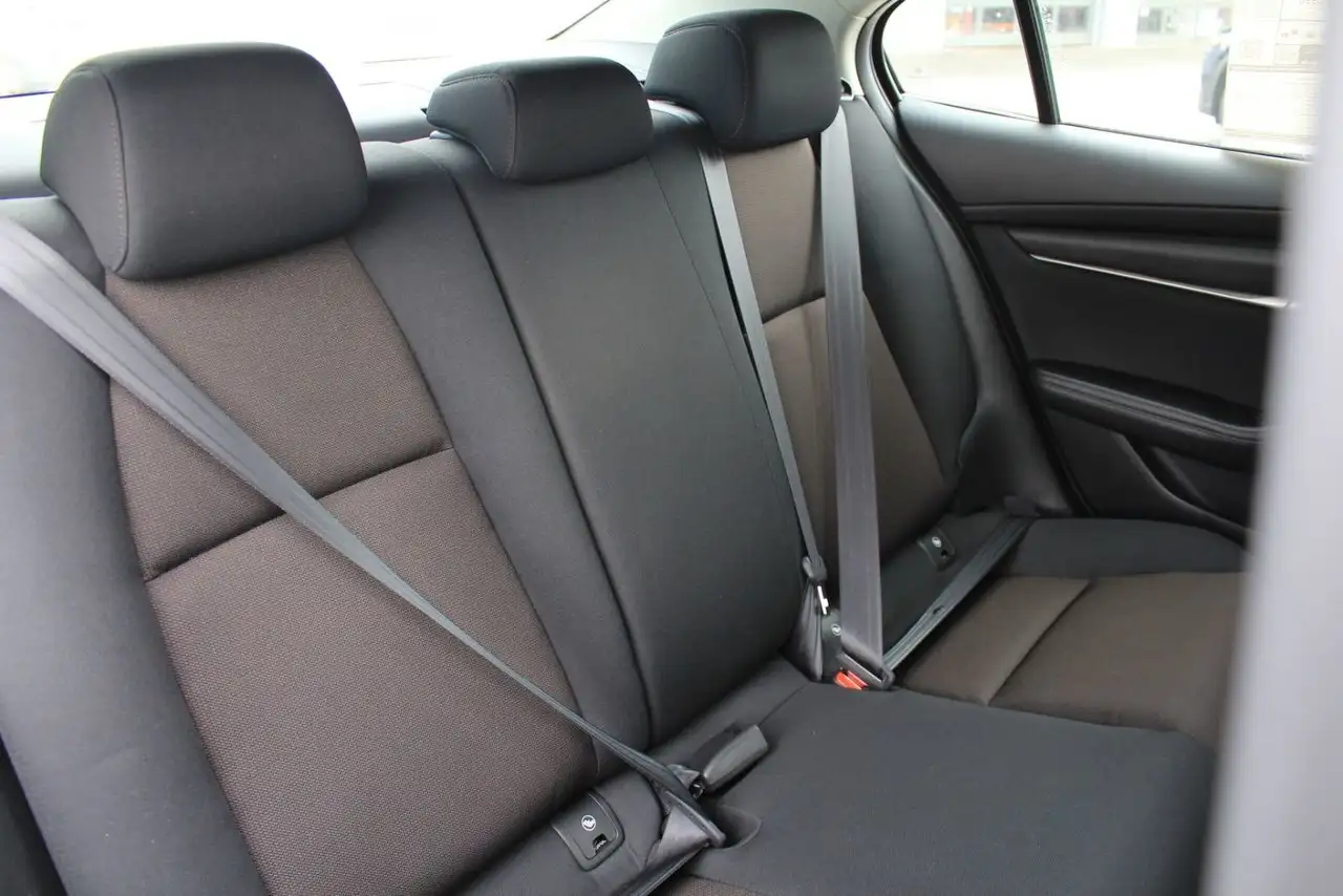 Mazda 3 снимка Mazda 3