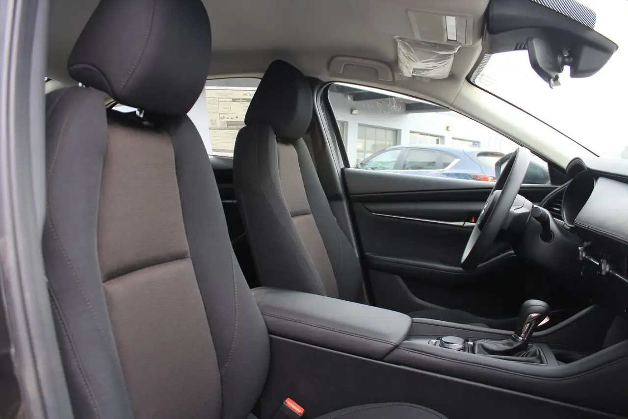 Mazda 3 снимка Mazda 3