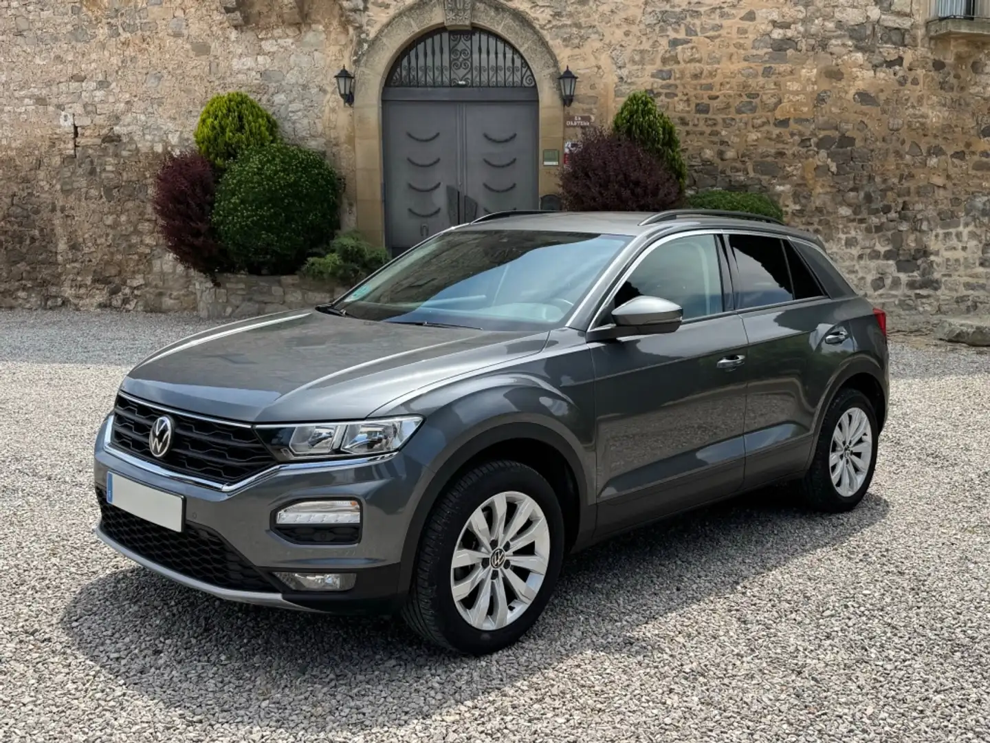Volkswagen T-Roc 2.0TDI Advance DSG7 Grijs - 1