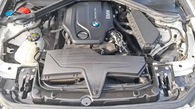 BMW 1 Series view 15
