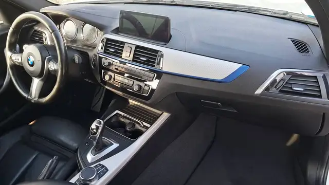 BMW 1 Series view 10