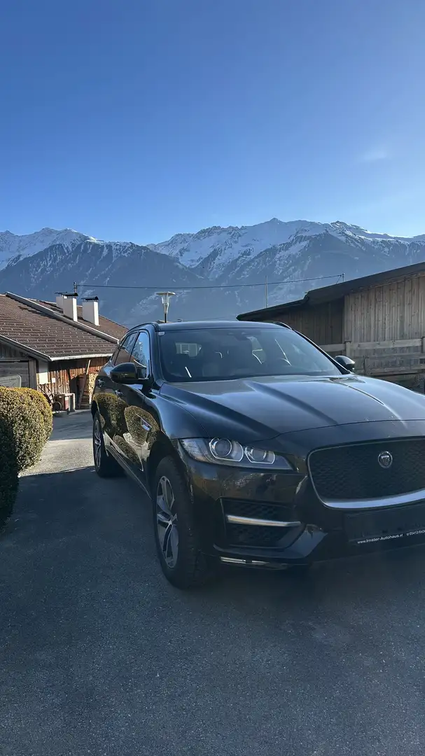 Jaguar F-Pace F-Pace 30d AWD R-Sport Aut. R-Sport Schwarz - 1