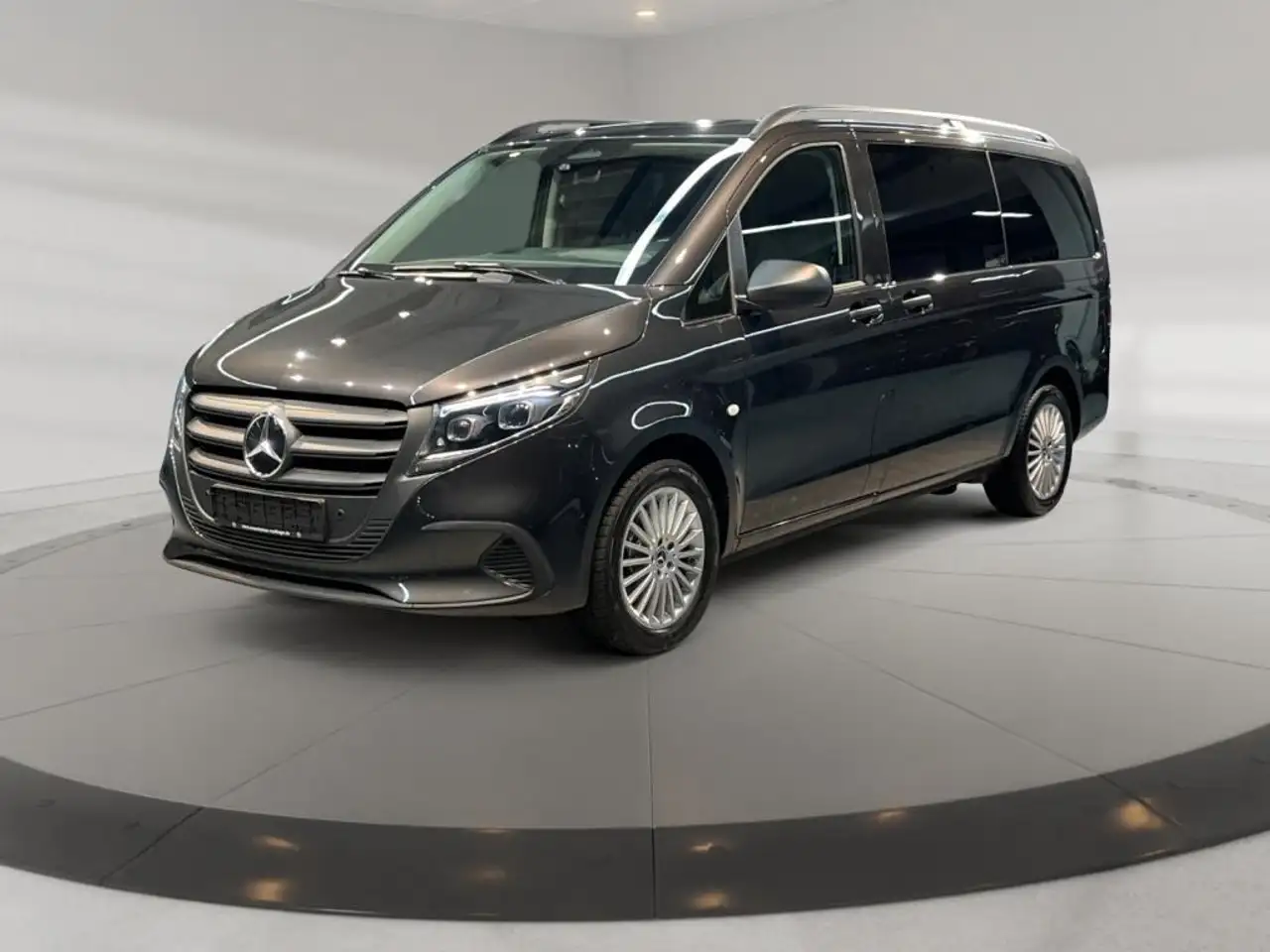 Mercedes-Benz Vito 119 Tourer **MBUX,Navi,Winter,AHK,R-Cam,KlimaA 2