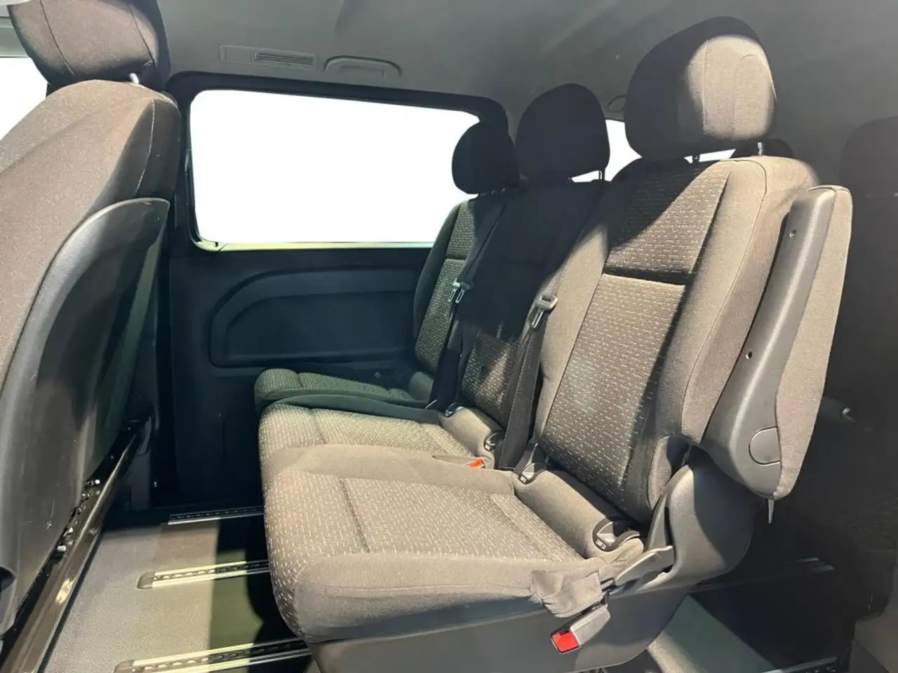 Mercedes-Benz Vito 119 Tourer **MBUX,Navi,Winter,AHK,R-Cam,KlimaA 8