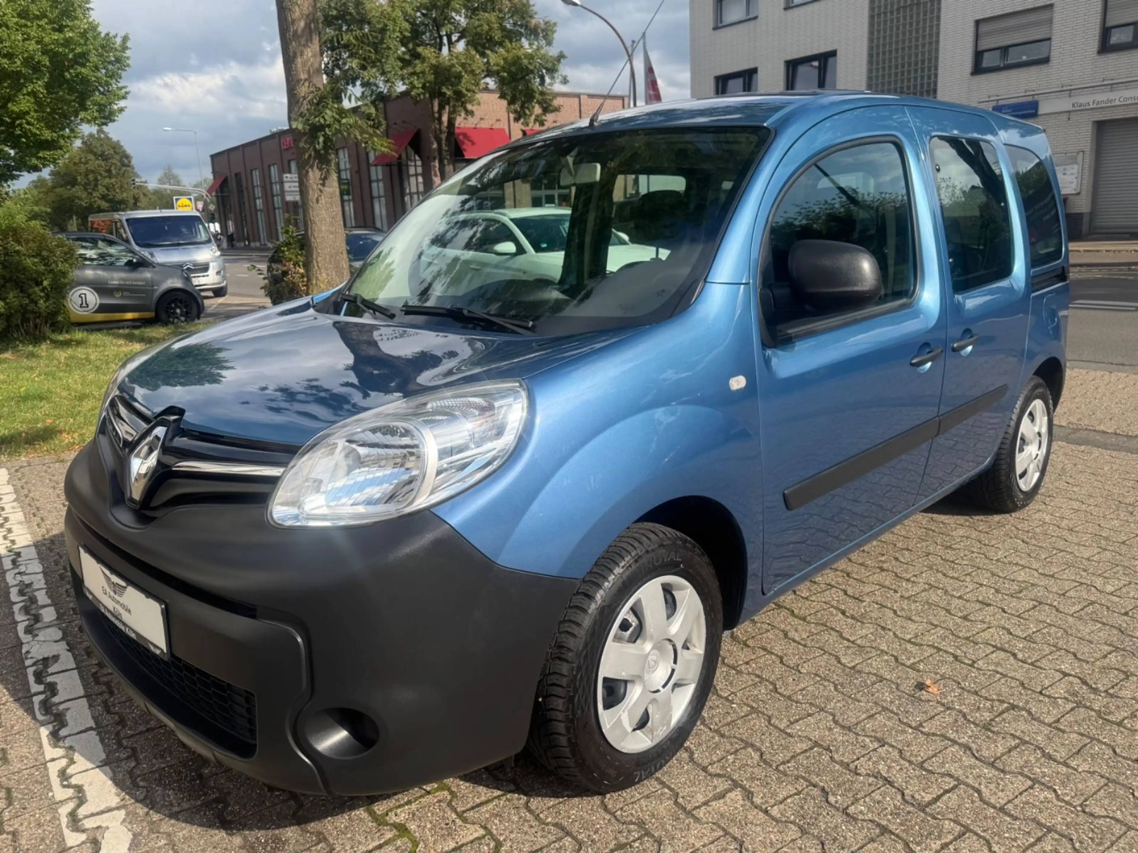 Renault Kangoo 1.2 TCe*LPG*5-SITZER*2xSCHIEBETÜR*EURO 6 — photo 2