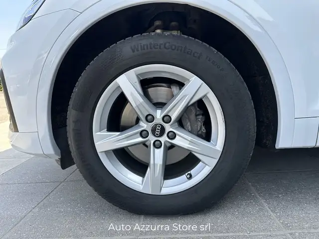 Audi Q5 view 7