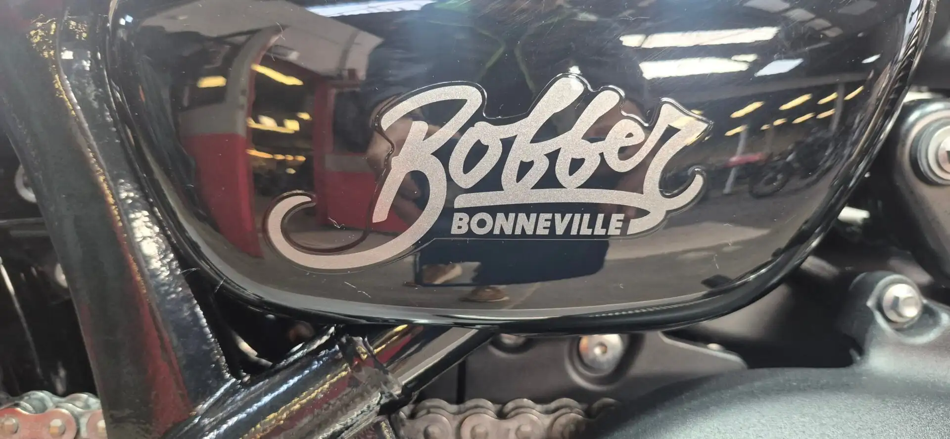 Triumph Bonneville Bobber ***MOTODOC.BE*** Negro - 2