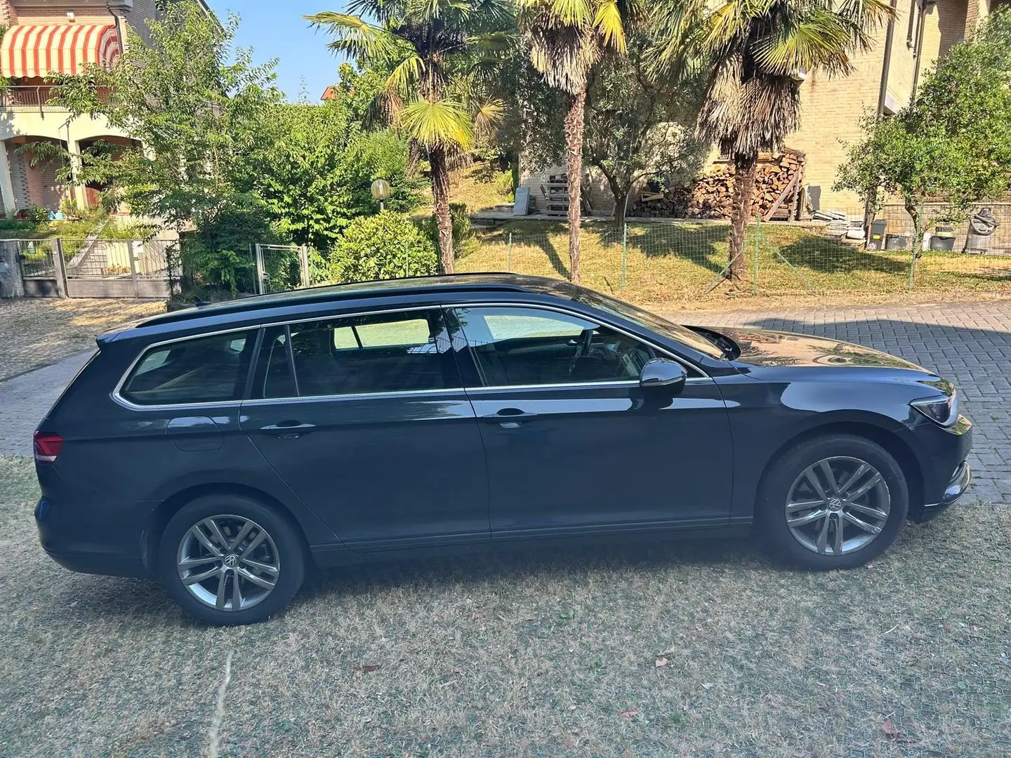 Volkswagen Passat Variant 1.6 business 120cv euro 6 Grigio - 1