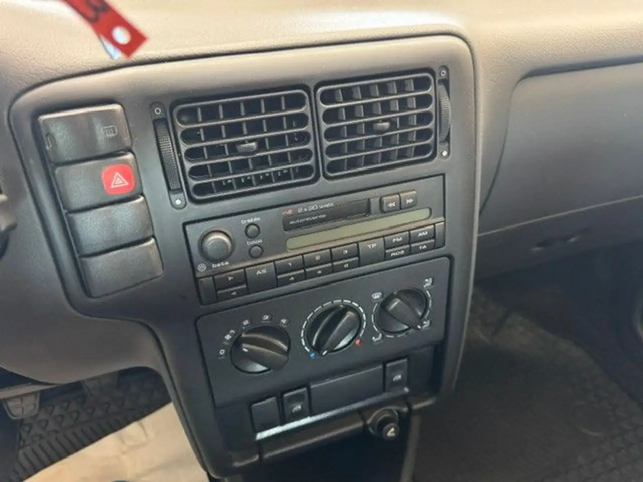 Volkswagen Polo 1.0 6N 3trg *1.HD*ORIG 8.930km*, foto 11