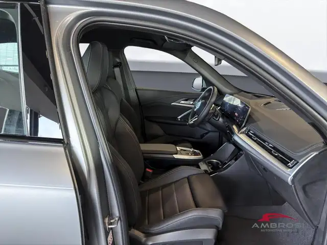 BMW iX1 view 12