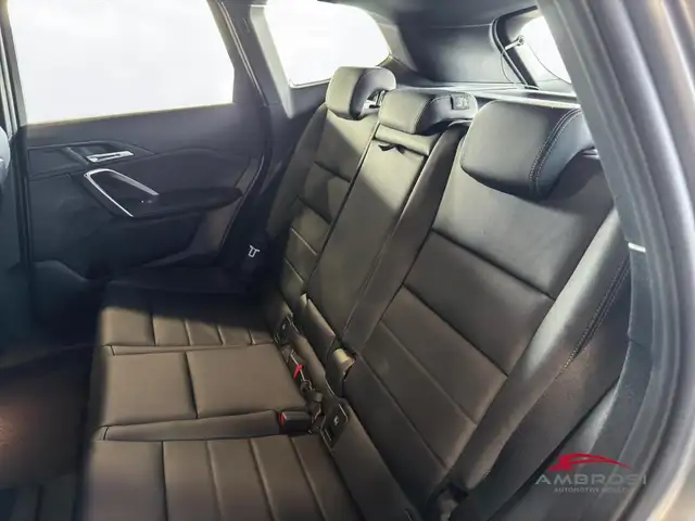 BMW iX1 view 11