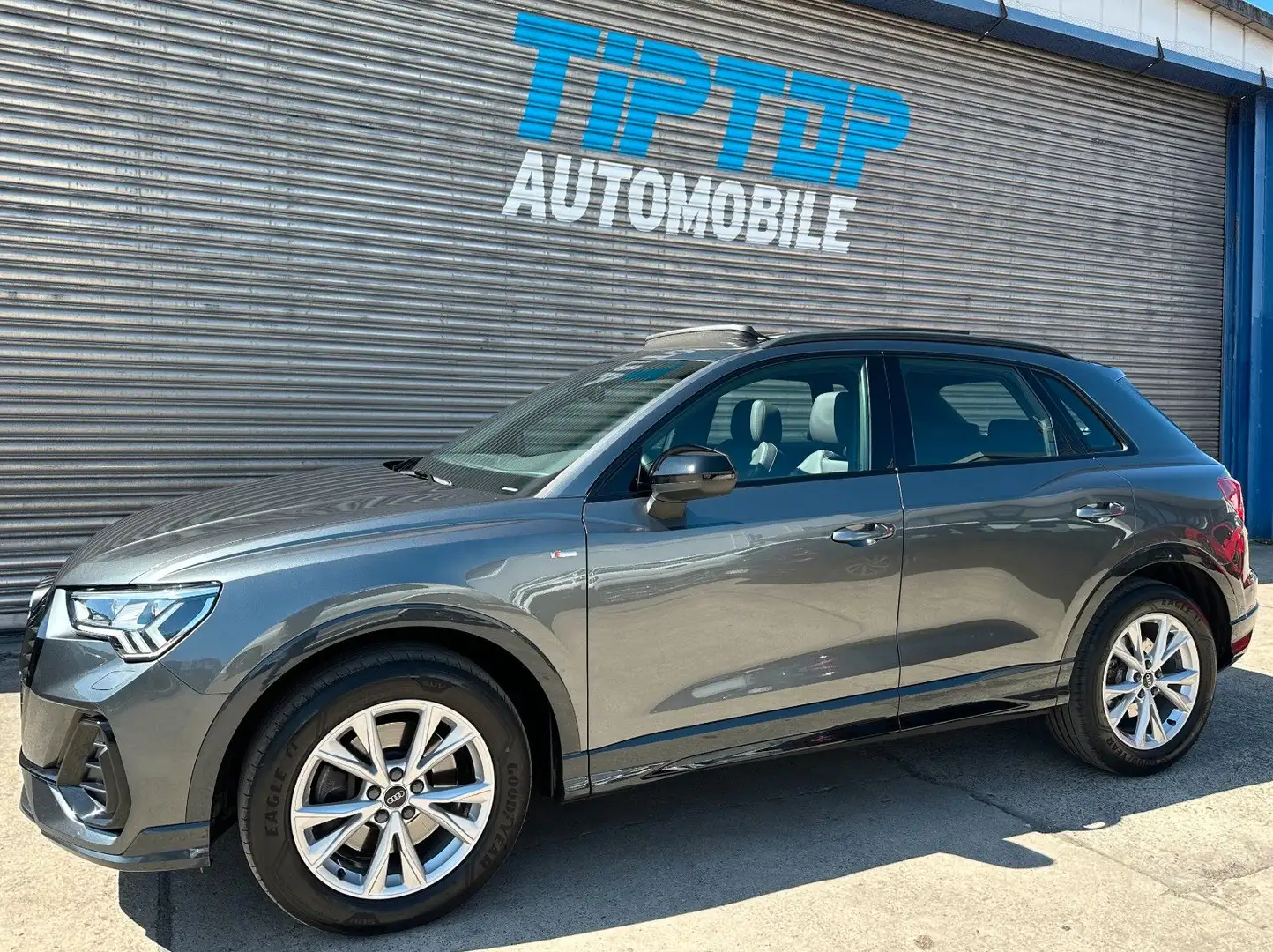 Audi Q3 45 TFSI QUATT S-LINE *PANO*AHK*VIRTUAL*MATRIX Grau - 1