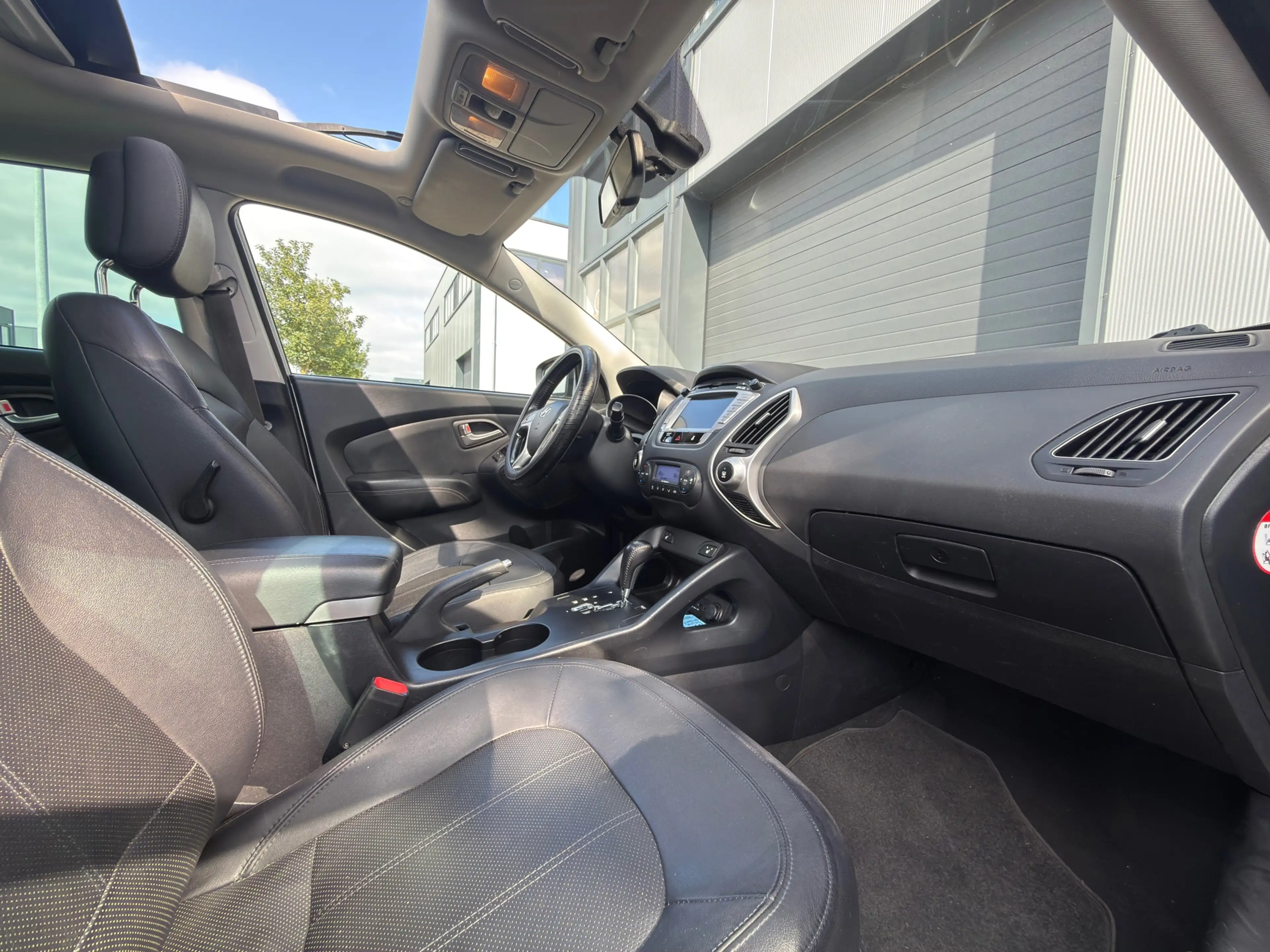 Hyundai iX35 2.0i 4WD i-Catcher / AUTOMAAT / SCHUIFDAK / NAP — photo 10