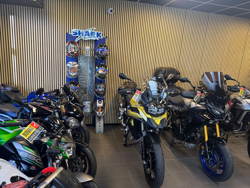 Suzuki V-Strom 1050 XTA BLACK EDITION ABS — photo 9