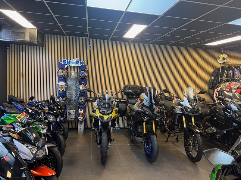 Suzuki V-Strom 1050 XTA BLACK EDITION ABS — photo 5