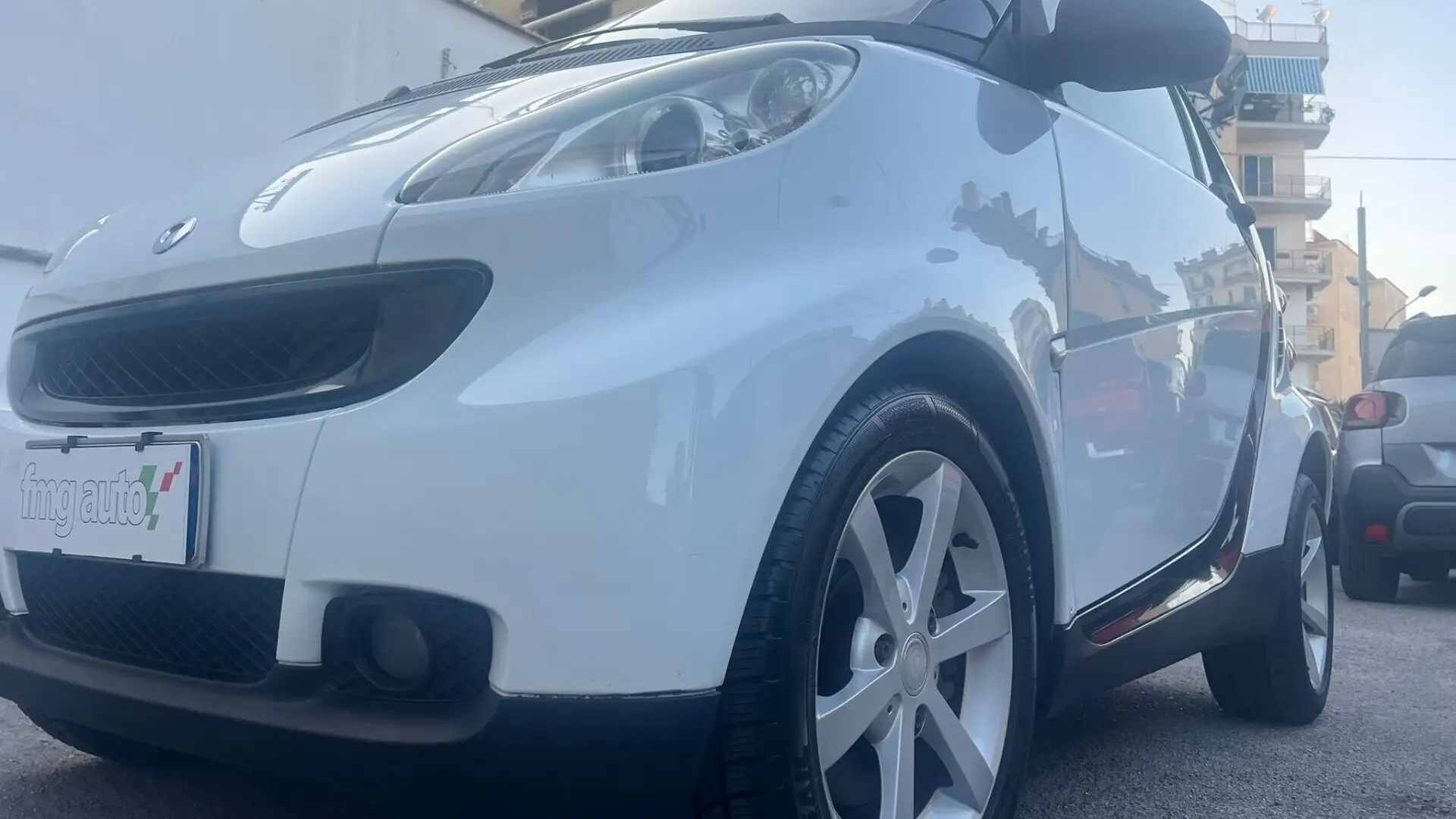 smart forTwo fortwo 1000 52 kW coupé pulse KM 95.000 Blanc - 2