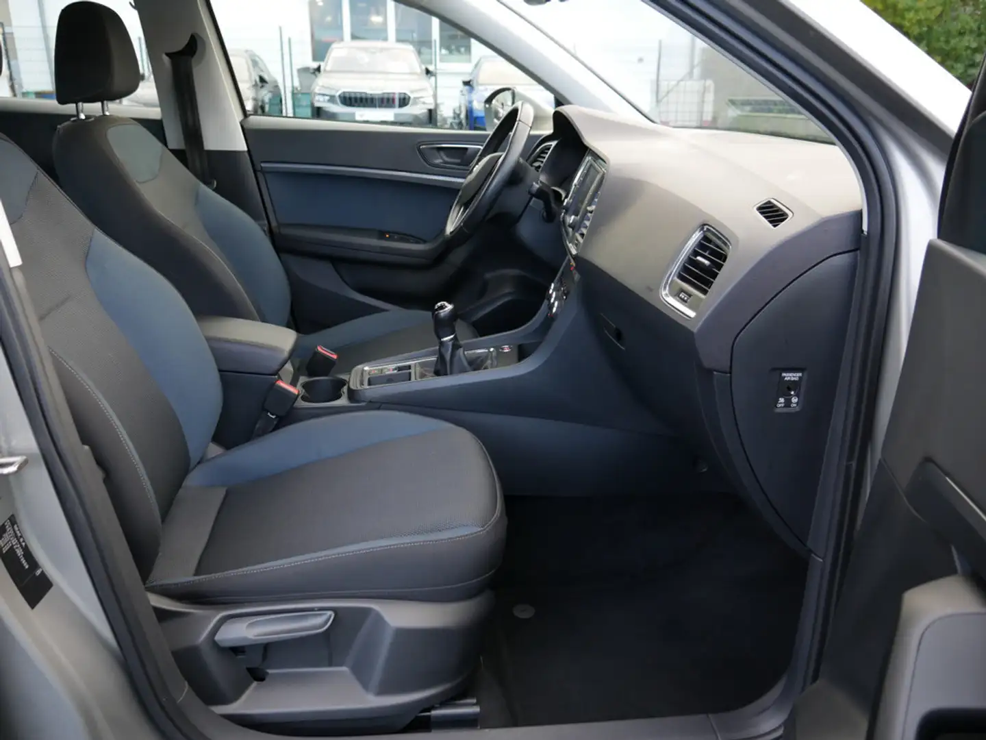 SEAT Ateca 1.4 TSI Style KLIMA PDC SHZ NAVI LED Beige - 2