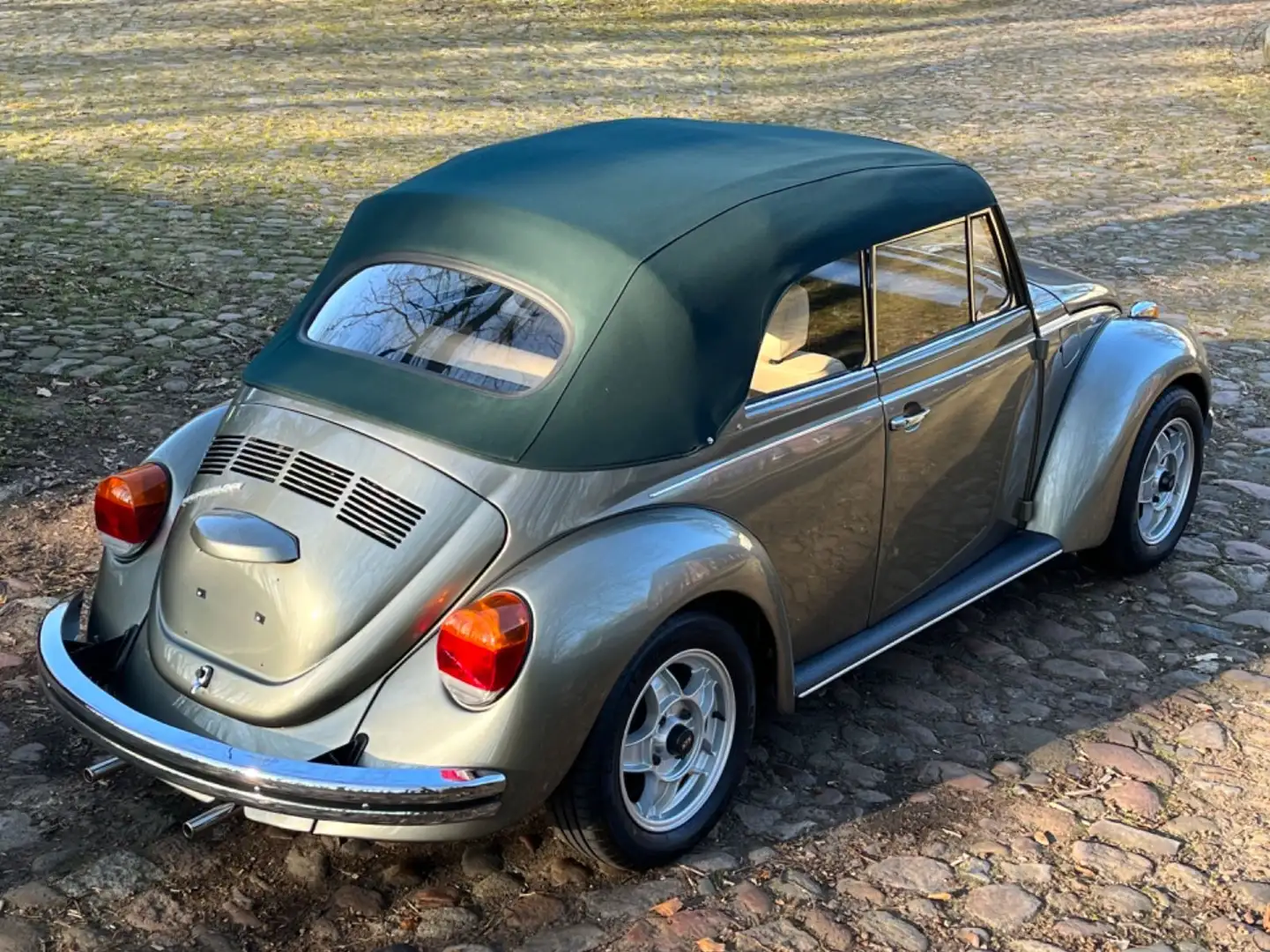 Volkswagen Käfer 1303 LS Cabriolet Grün - 1