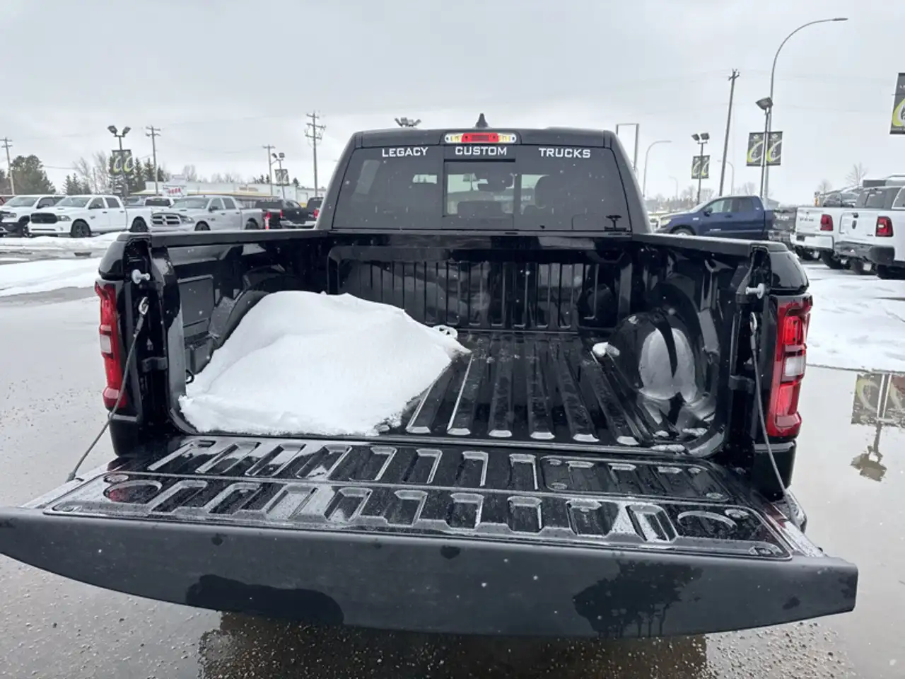 RAM 1500 снимка RAM 1500