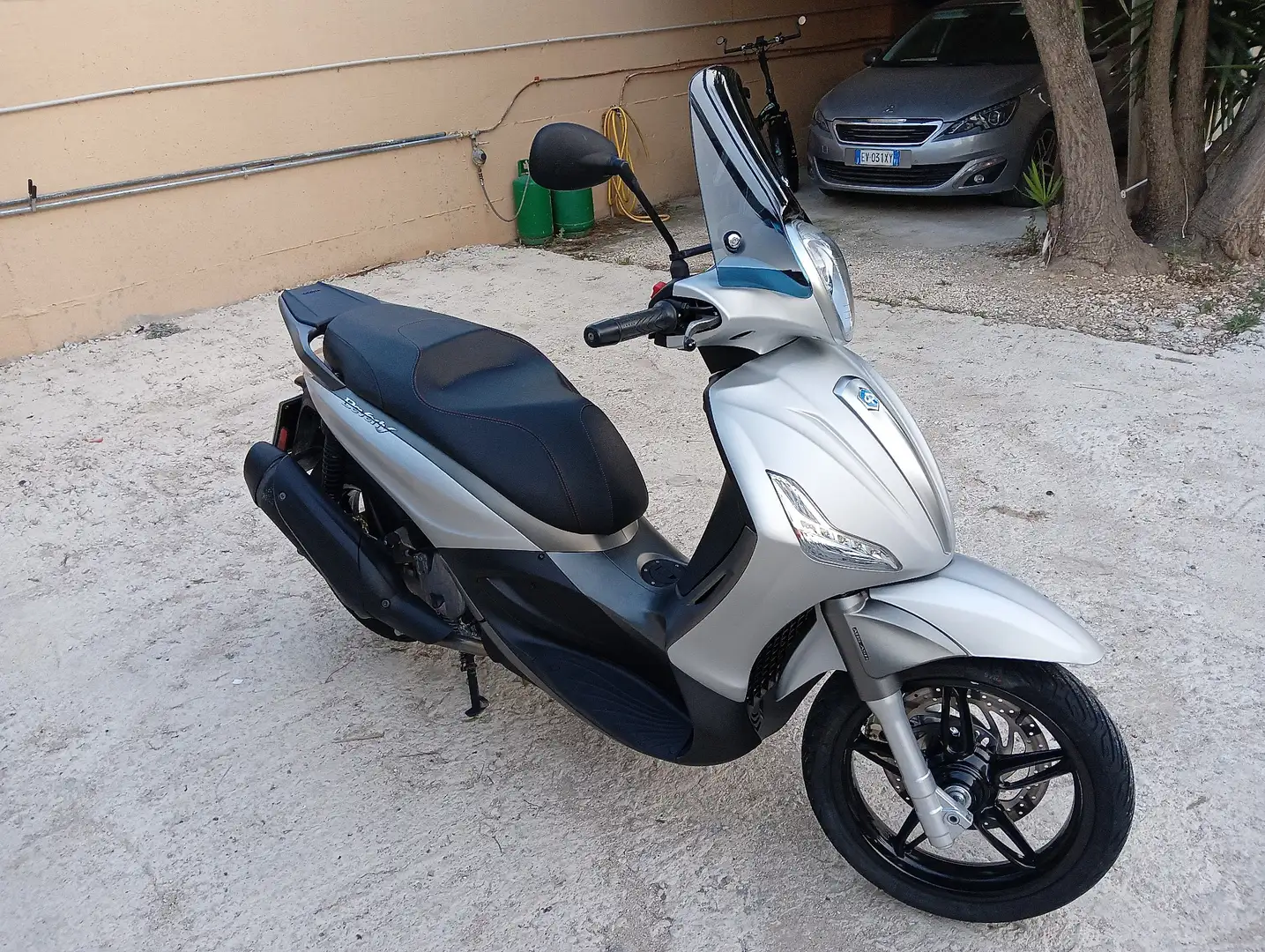 Piaggio Beverly 350 ABS-ASR S Argintiu - 1