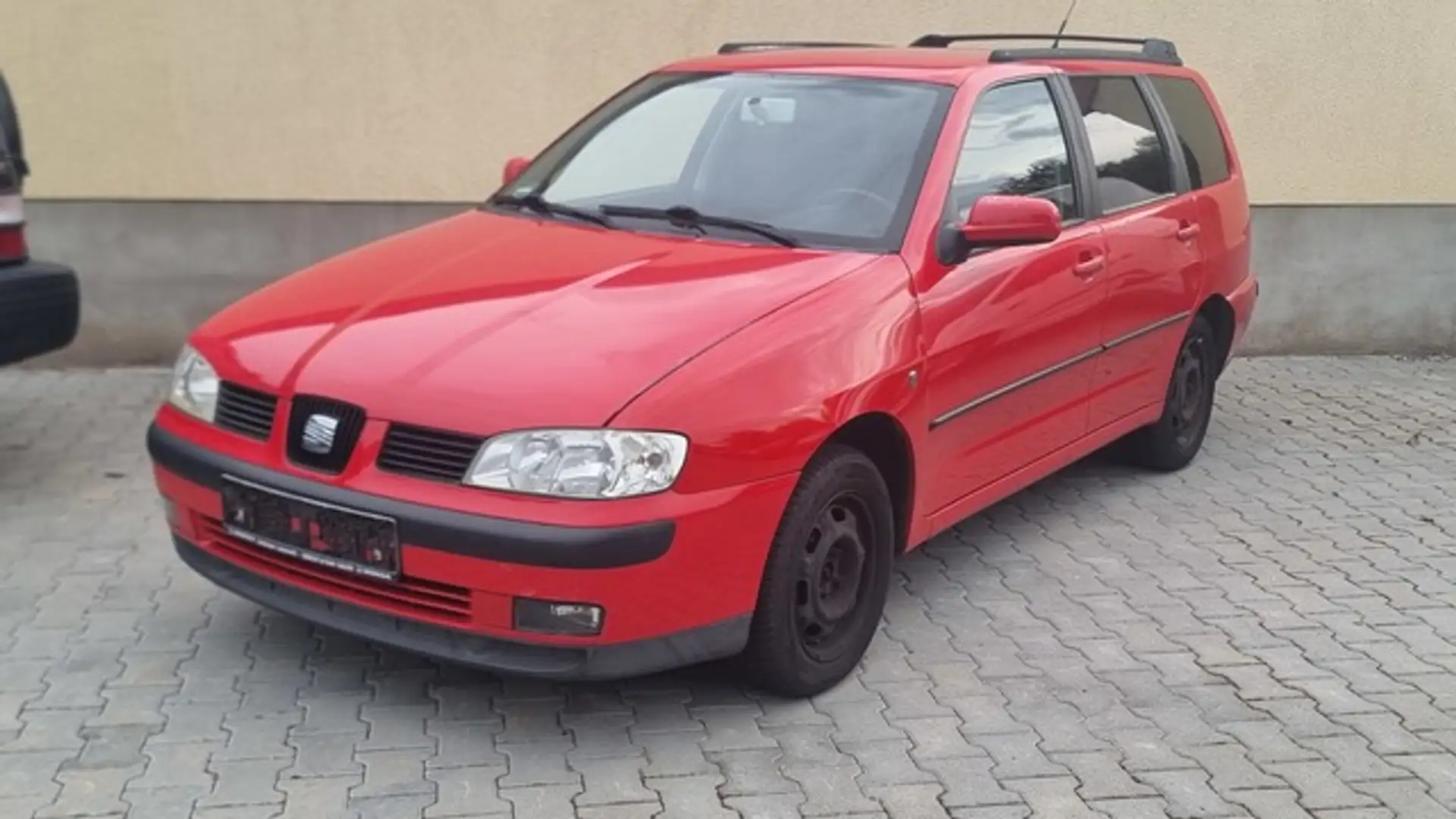 SEAT Cordoba KOMBI VARIO 1.6 74kW KLIMA + AHK Rood - 1